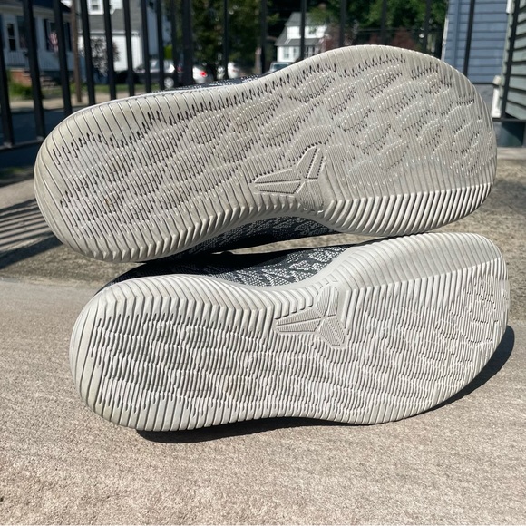 Nike Kobe Mamba Rage in dark grey!  Size 12. Incredible condition! - Picture 6 of 9